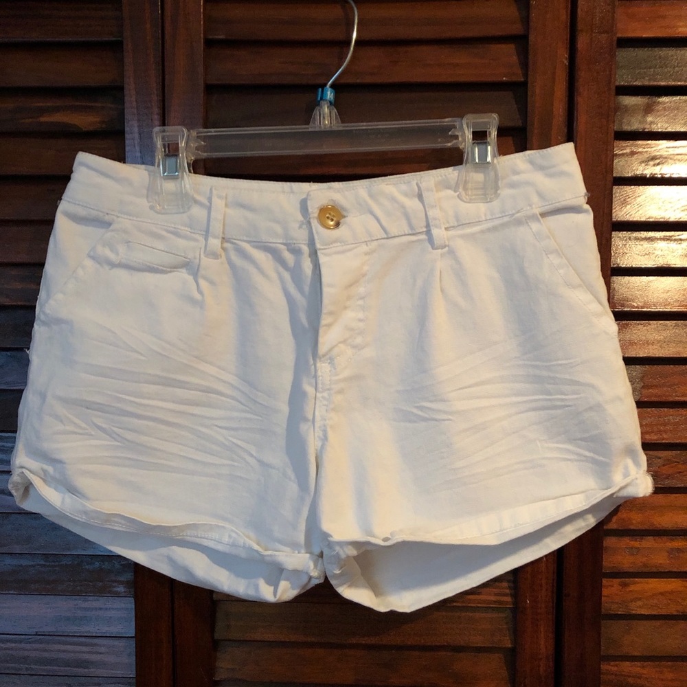 White khaki shorts